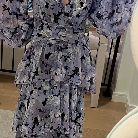 ASTR THE LABEL Anora Maxi Dress in Black & Purple Floral, size sm, 3 tiers - Picture 8 of 9